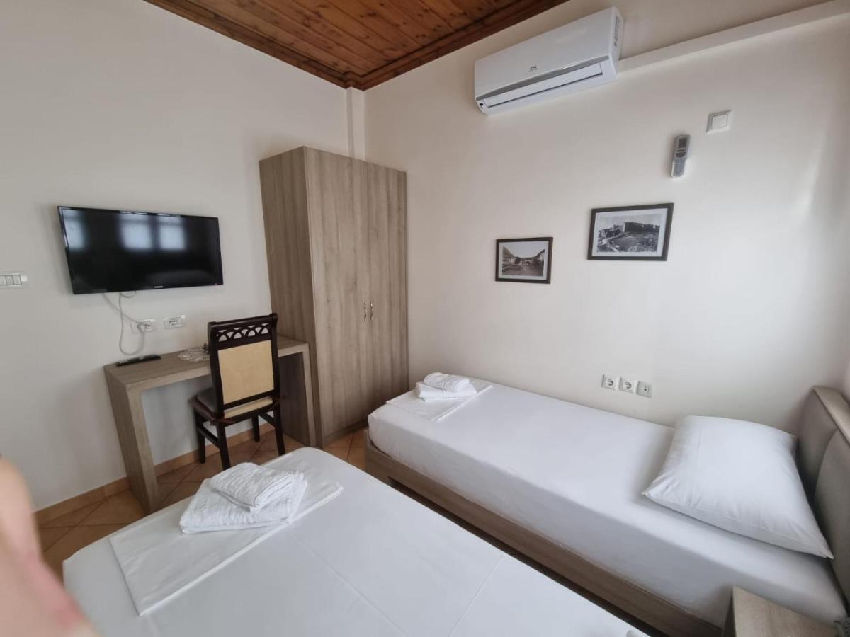 Romeo'S Guest House Берат Экстерьер фото